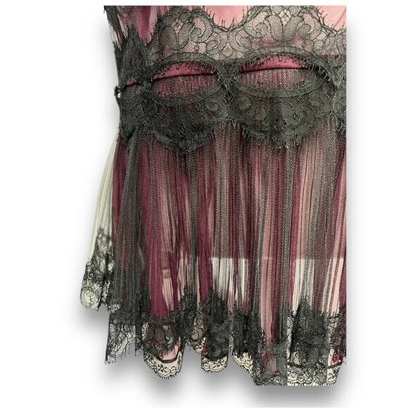 OSCAR de la RENTA✨🎄🥂Vintage Sheer black lace & pink almost off shoulder top SZ - Picture 10 of 16